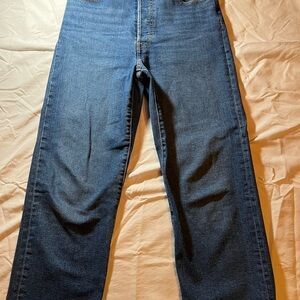 Levi’s rib cage straight ankle Jean